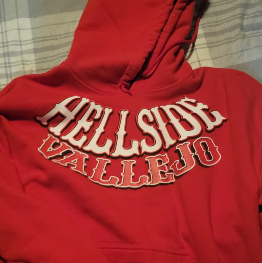 Hello Angel's Support Sweatshirt sz med